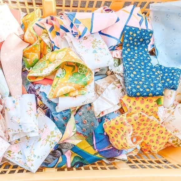 Vintage Accessories - Vintage fabric scraps poshmark packaging 1 lb bag